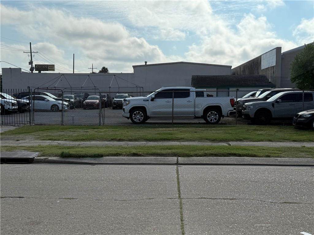 https://bt-photos.global.ssl.fastly.net/neworleans/orig_boomver_1_2520455-2.jpg