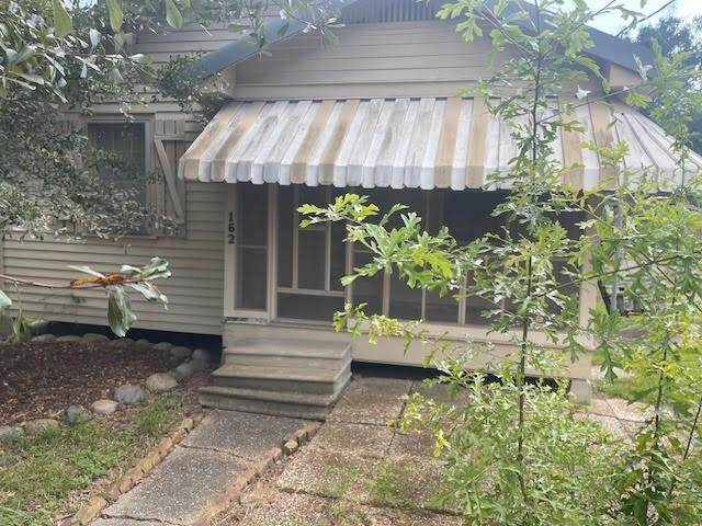 162 Apple Street - Photo 1