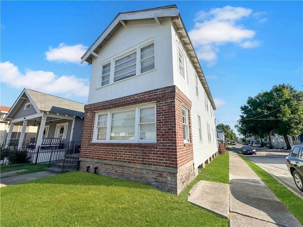 4403 Elba Street - Photo 1