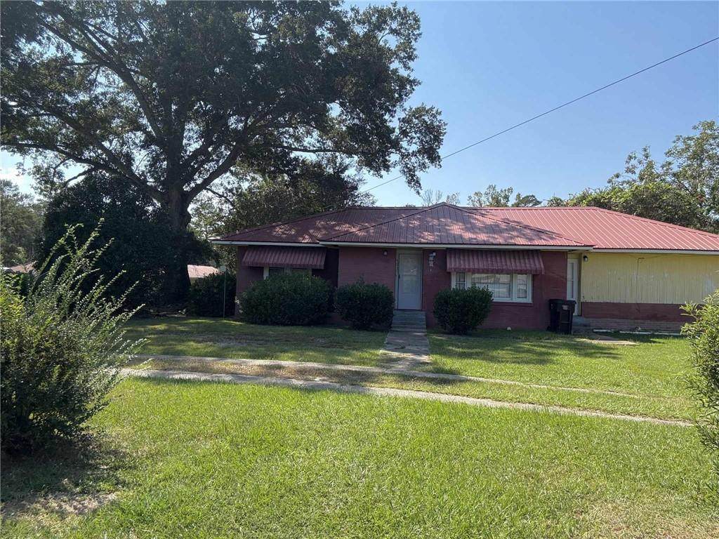 701 T W Barker Drive - Photo 1