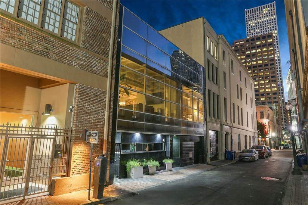 422 Natchez Street - Photo 1