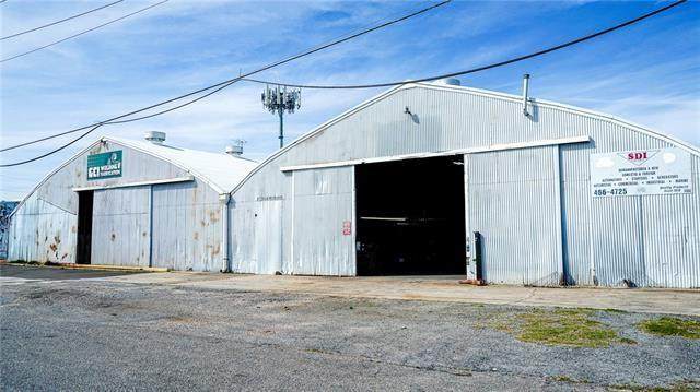 901 Daniel Street - Photo 1