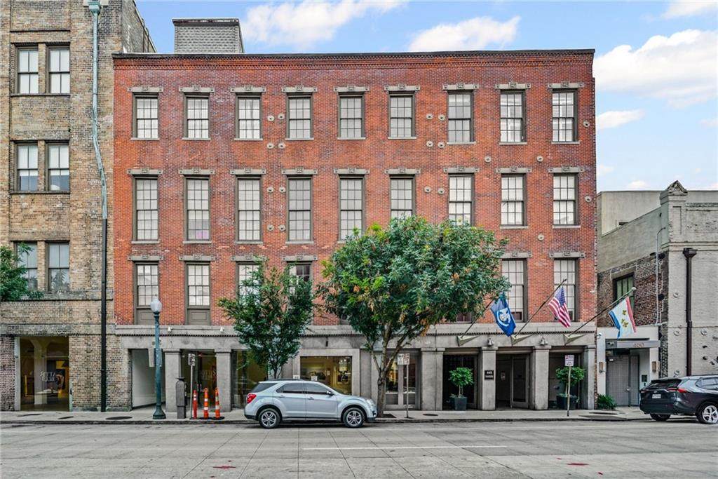 448 Julia Street - Photo 1