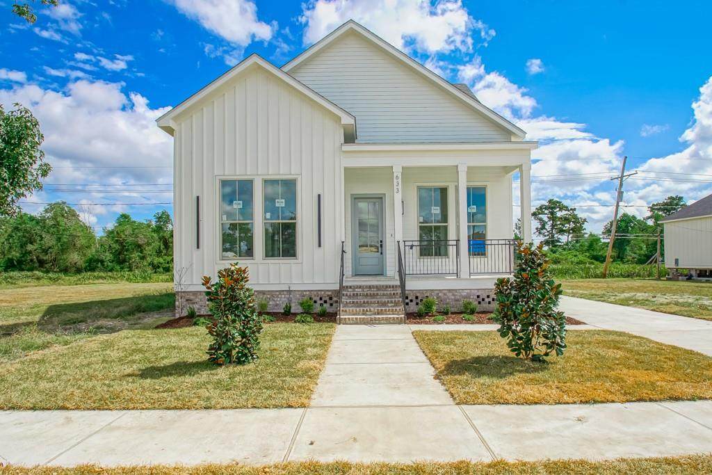 633 Cougar Drive - Photo 1