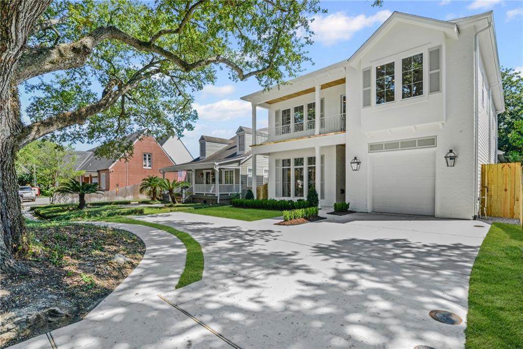 111 Arlington Drive - Photo 1