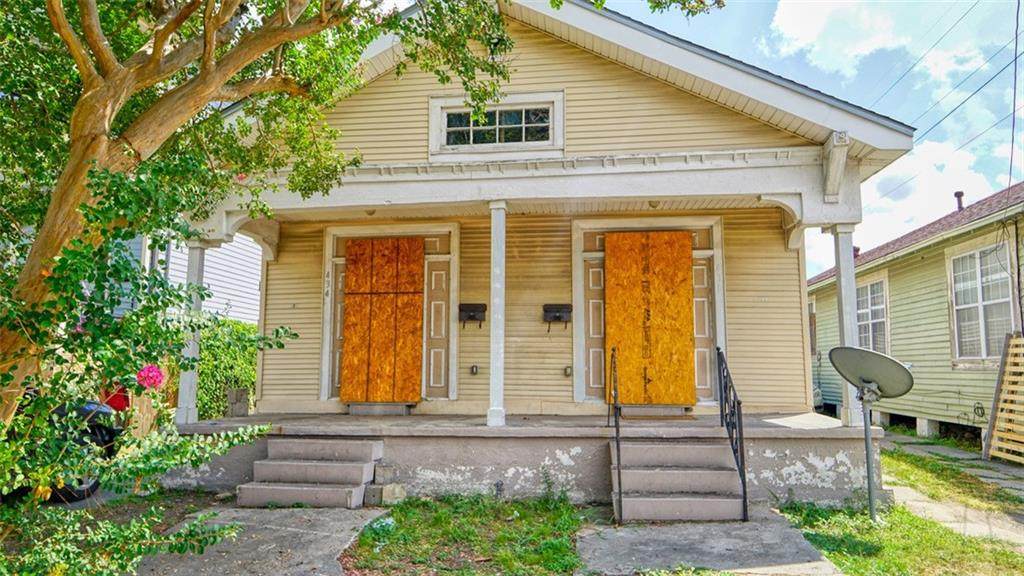 434 Lopez Street - Photo 1