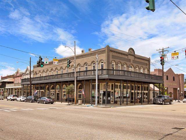 122 Pine Street - Photo 1