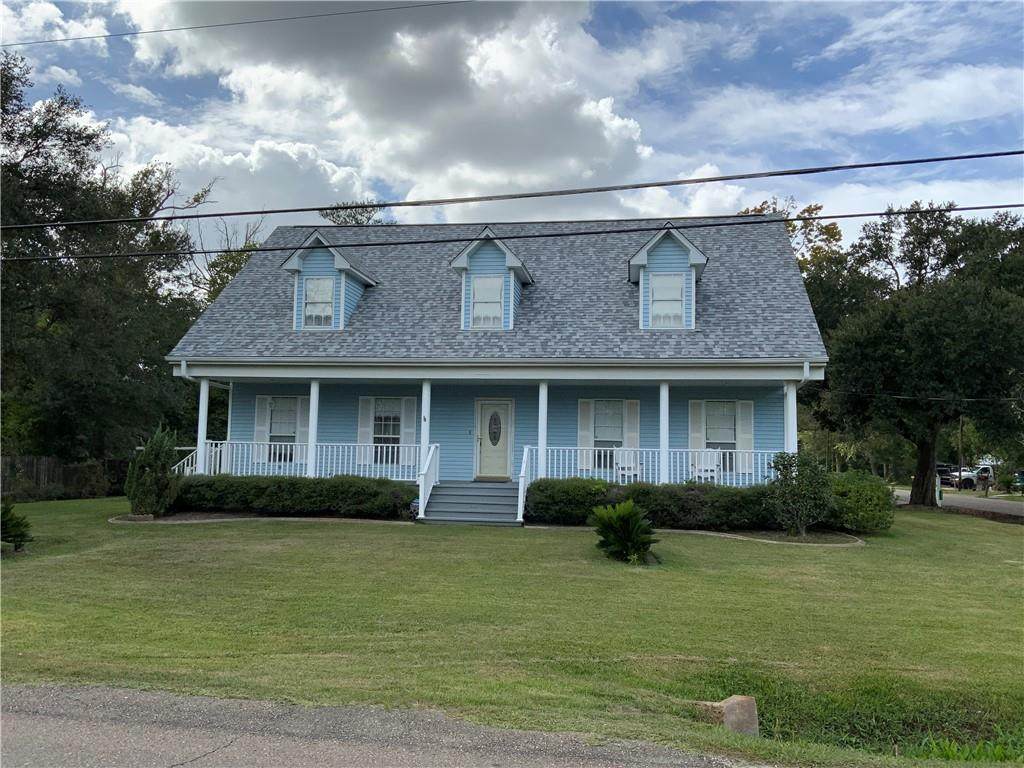 1711 Fairview Drive - Photo 1