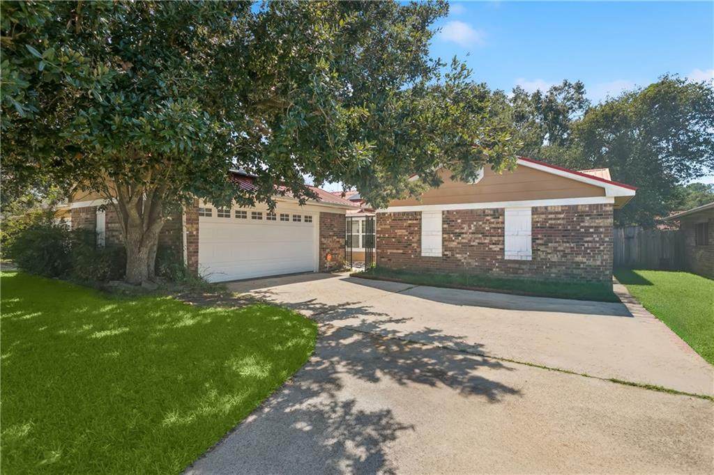 319 Westminster Drive - Photo 1
