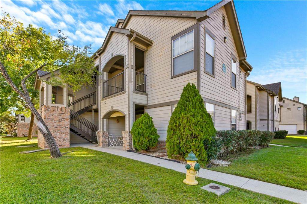 350 Emerald Forest Boulevard - Photo 1