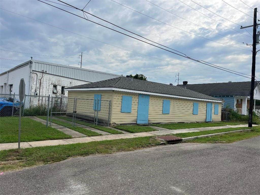 2901-03 Rocheblave Street - Photo 1