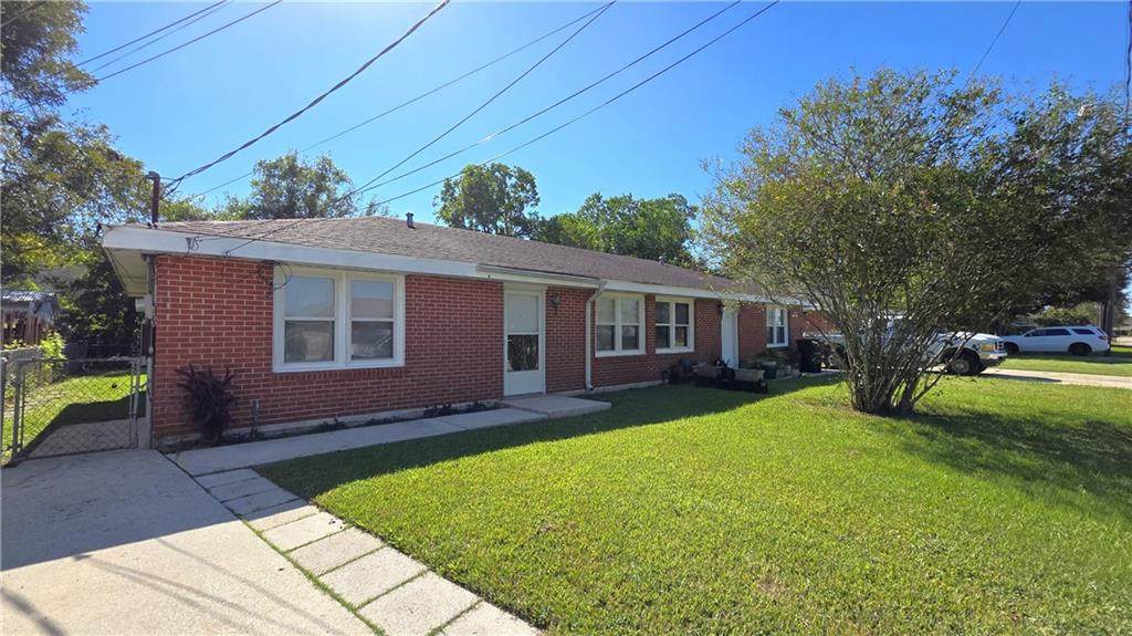 103 (A & B) Live Oak Drive - Photo 1