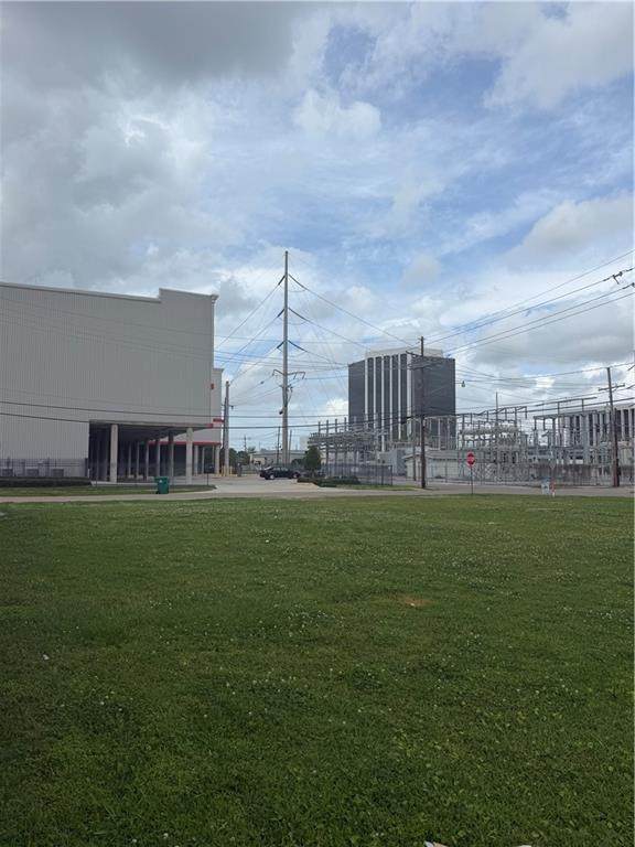 746 Carrollton Avenue - Photo 1