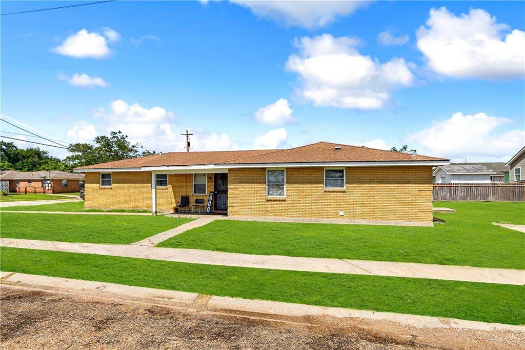 4701 03 Rosemont Place - Photo 1