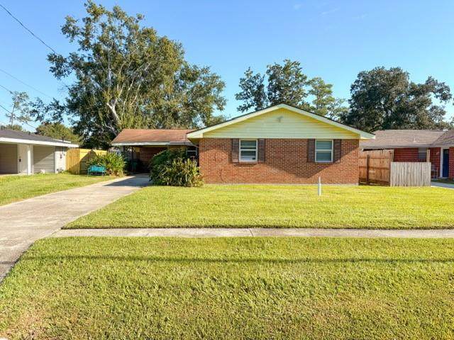 352 Cumberland Drive - Photo 1