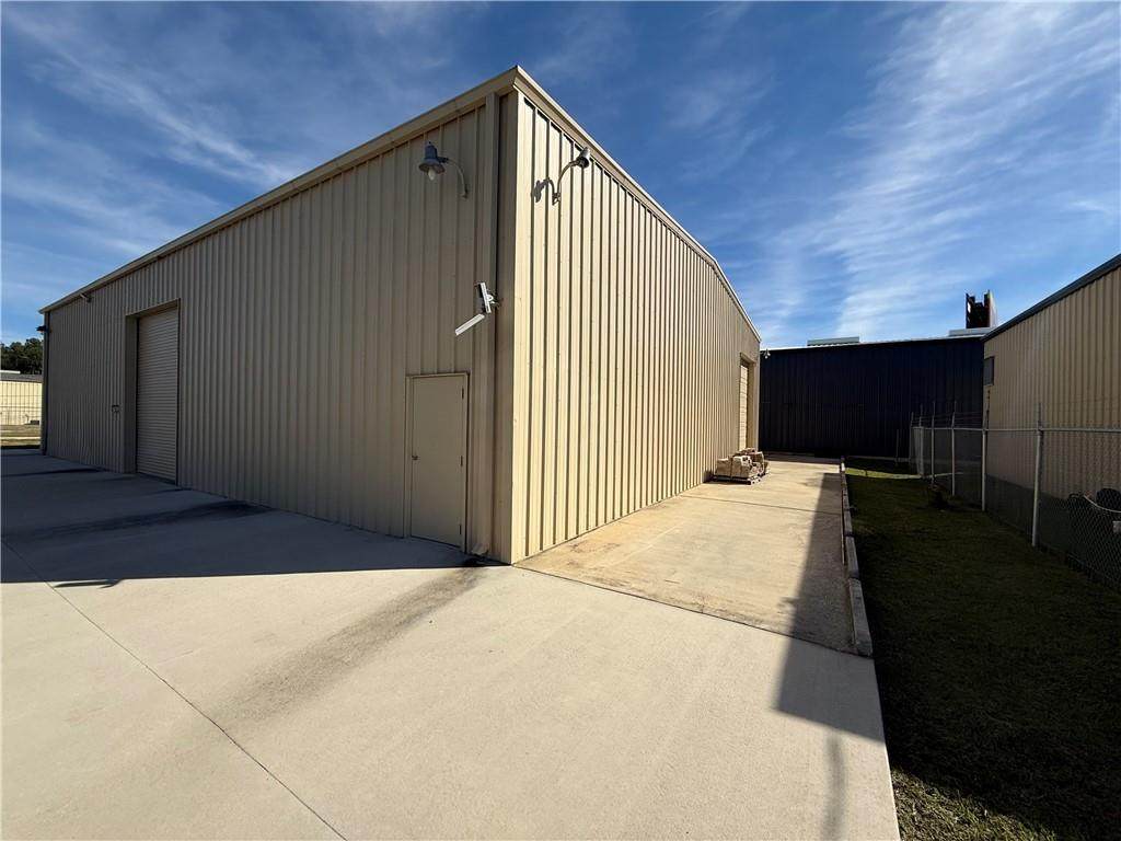 56704 Dwyer Street - Photo 1