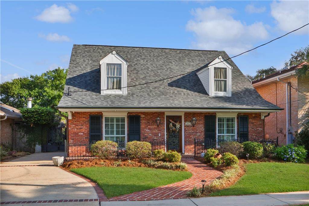 4905 Avron Boulevard - Photo 1