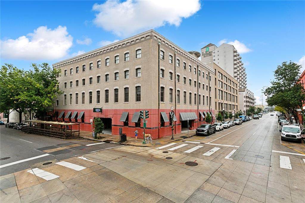 333 Julia Street - Photo 1