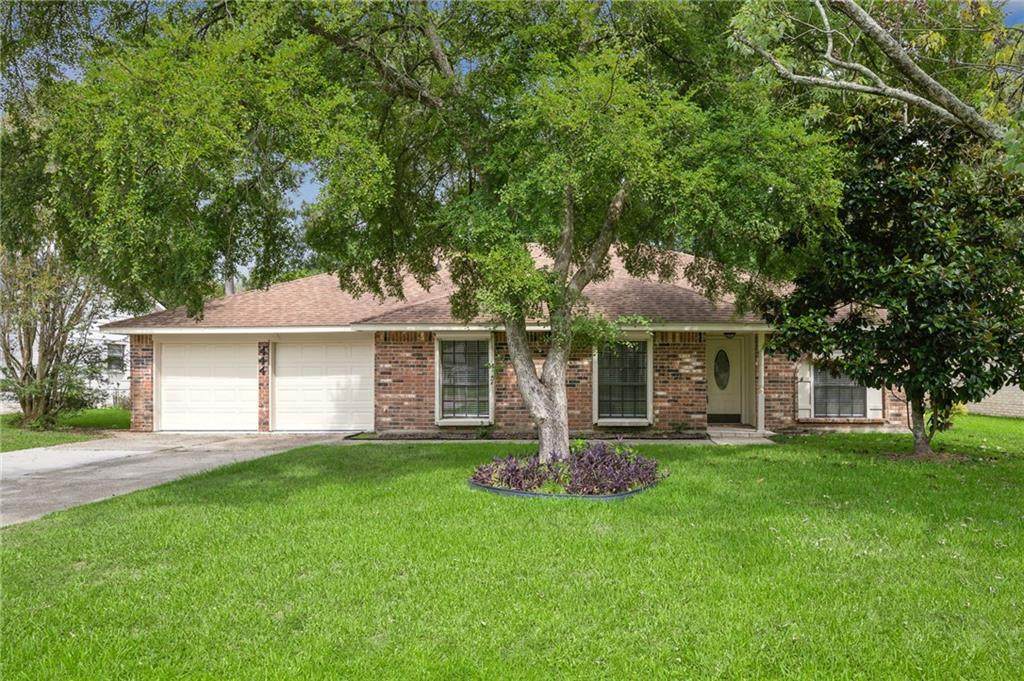 444 Water Oak Lane - Photo 1