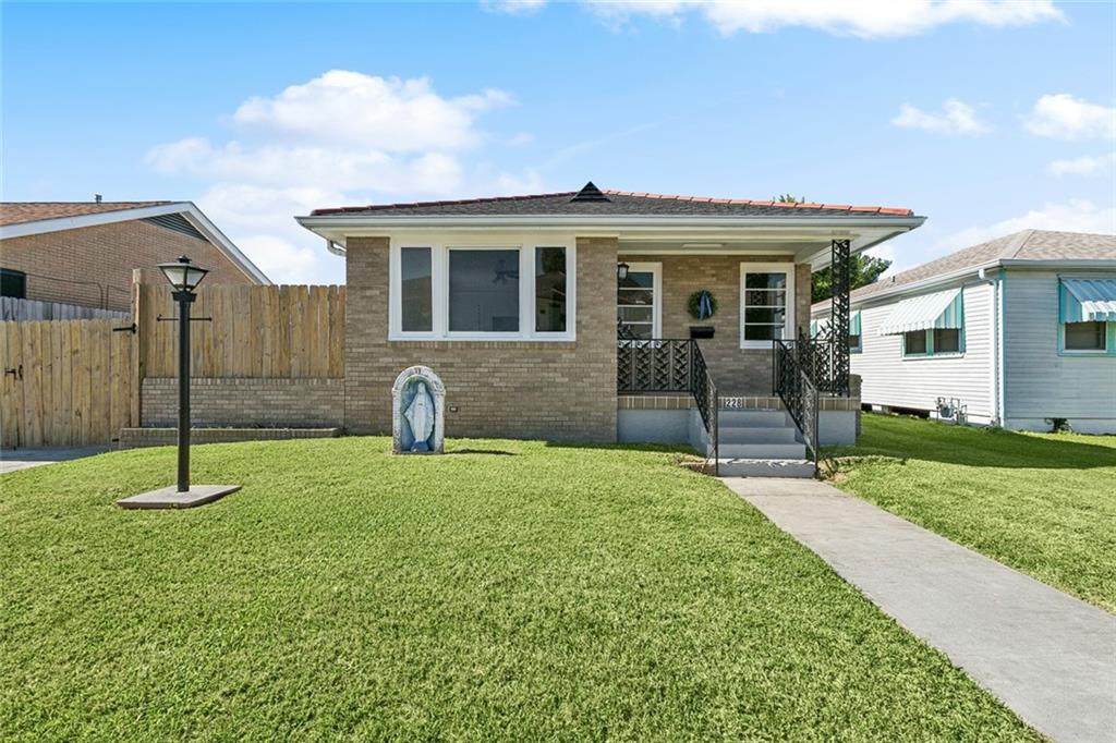 228 Jules Avenue - Photo 1