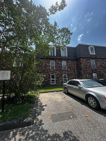 6320 Riverside Drive - Photo 1