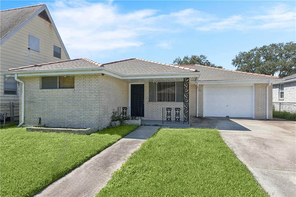 7928 Edward Street - Photo 1