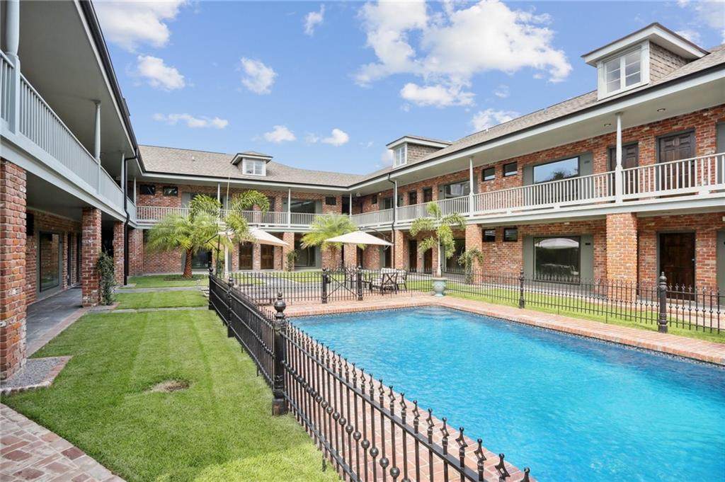 1629 Washington Avenue - Photo 1