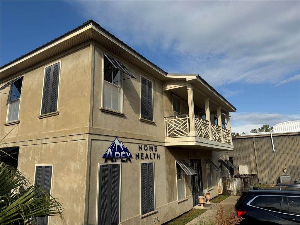 1170 Causeway Approach - Photo 1