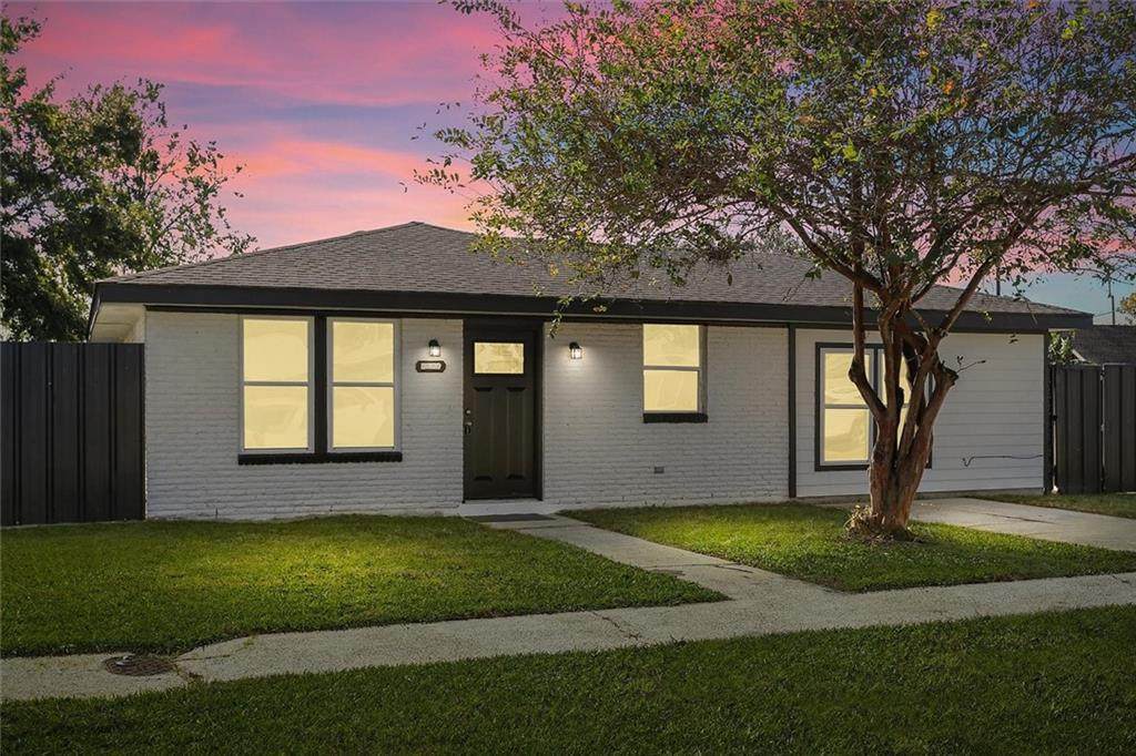 2729 Blanche Street - Photo 1