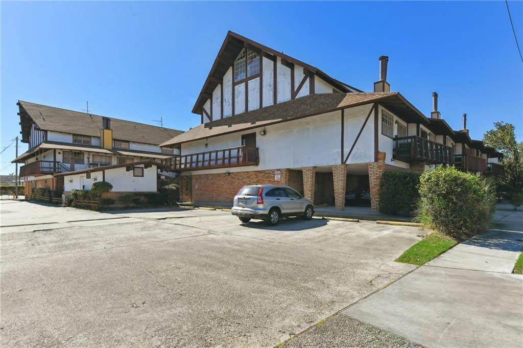 2305 Cleary Avenue - Photo 1