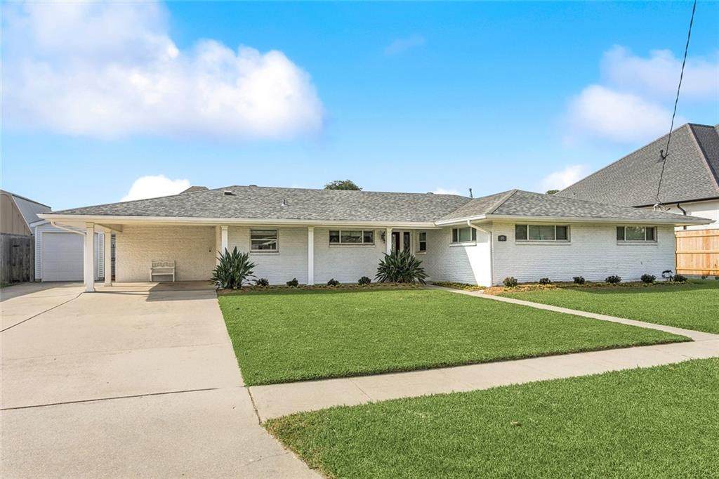 1434 Pier Avenue - Photo 1