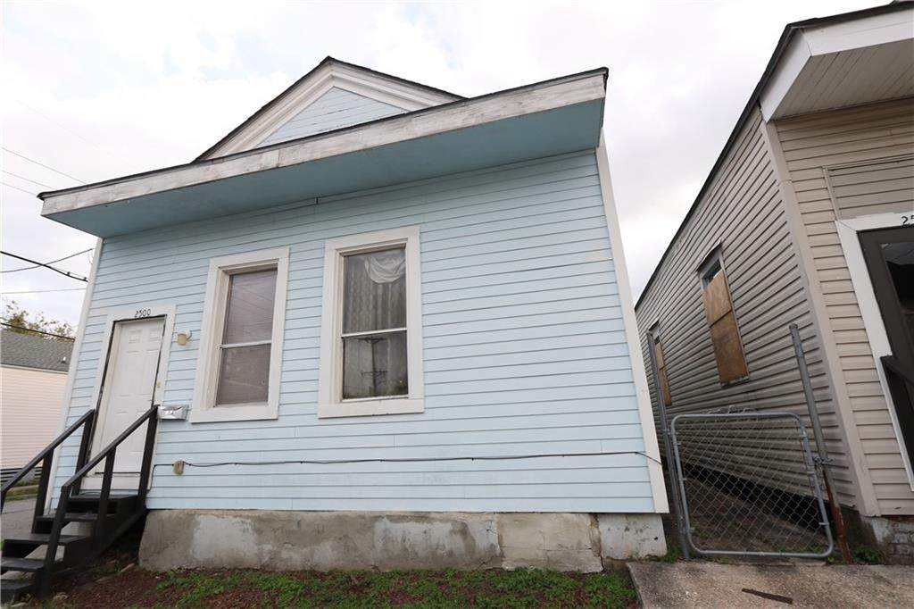 2500 Clara Street - Photo 1