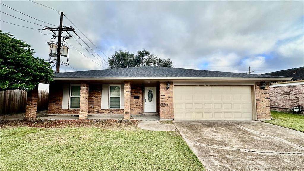 1813 Green Oak Drive - Photo 1