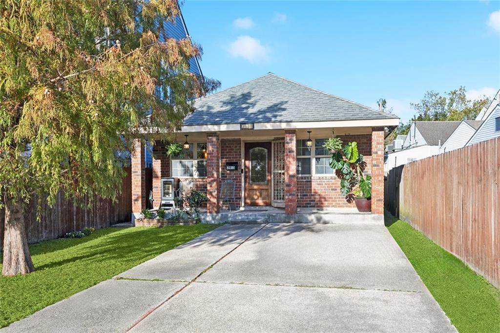 2913 Gravier Street - Photo 1