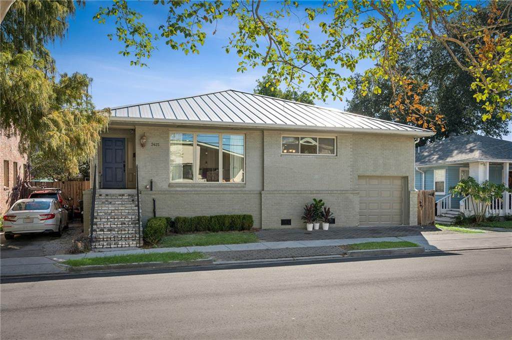 3425 Vincennes Place - Photo 1