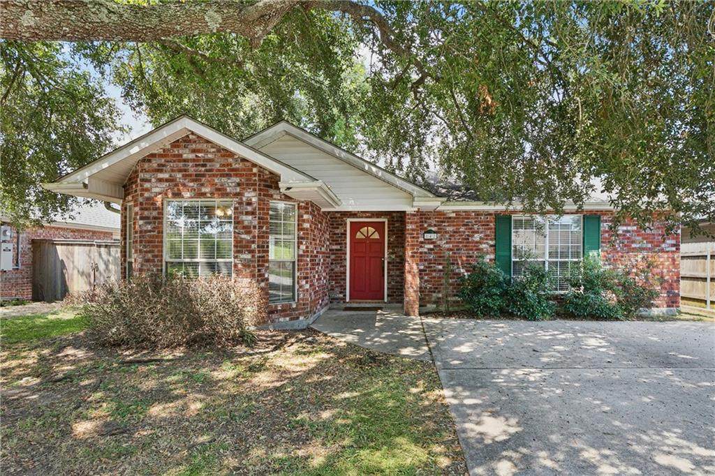 142 Star Place - Photo 1