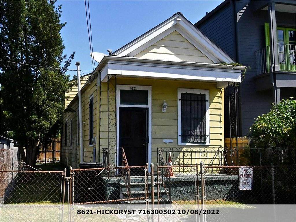 8621 Hickory Street - Photo 1