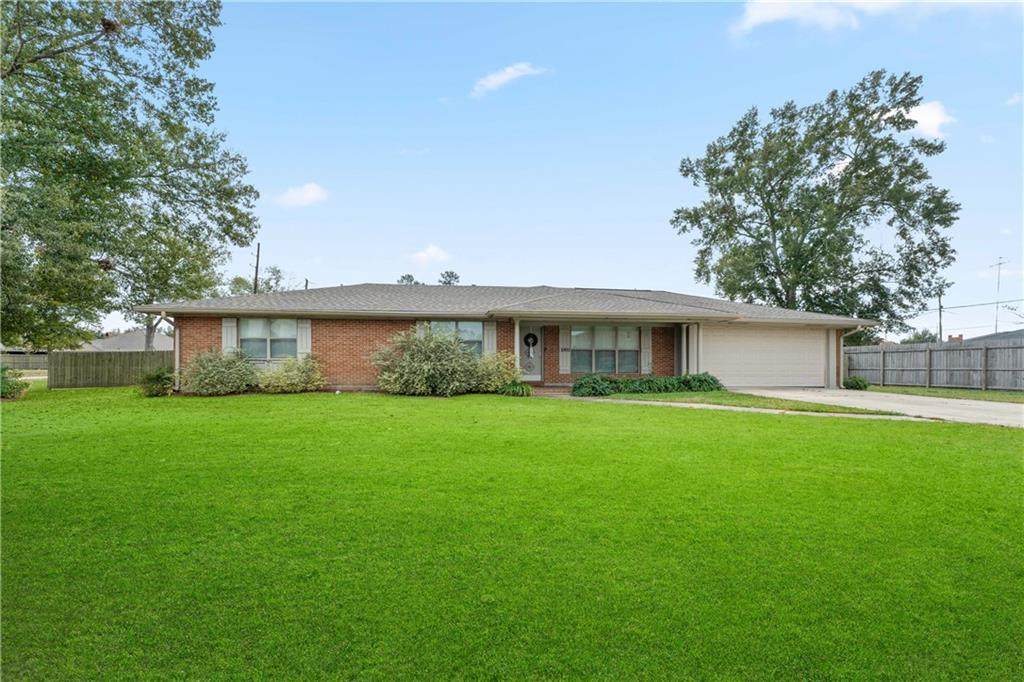 1003 University Avenue - Photo 1