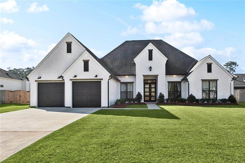 116 Boxelder Court - Photo 1