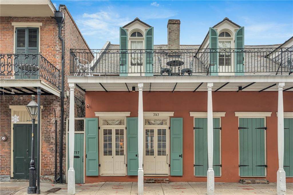 737 St Ann Street - Photo 1