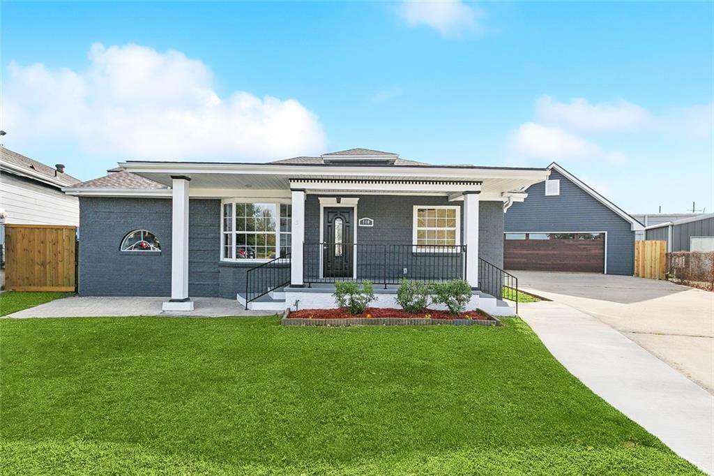 110 Alexander Place - Photo 1