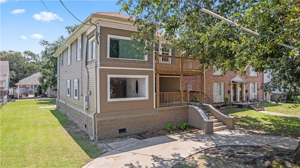 7033 Wuerpel Street - Photo 1