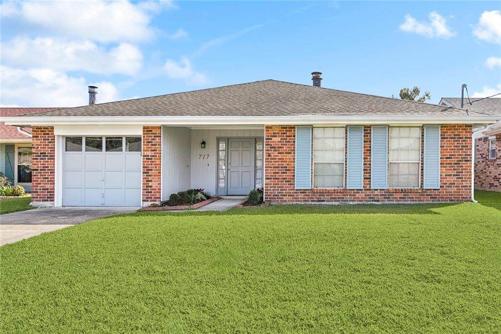 717 Park Ridge Drive - Photo 1