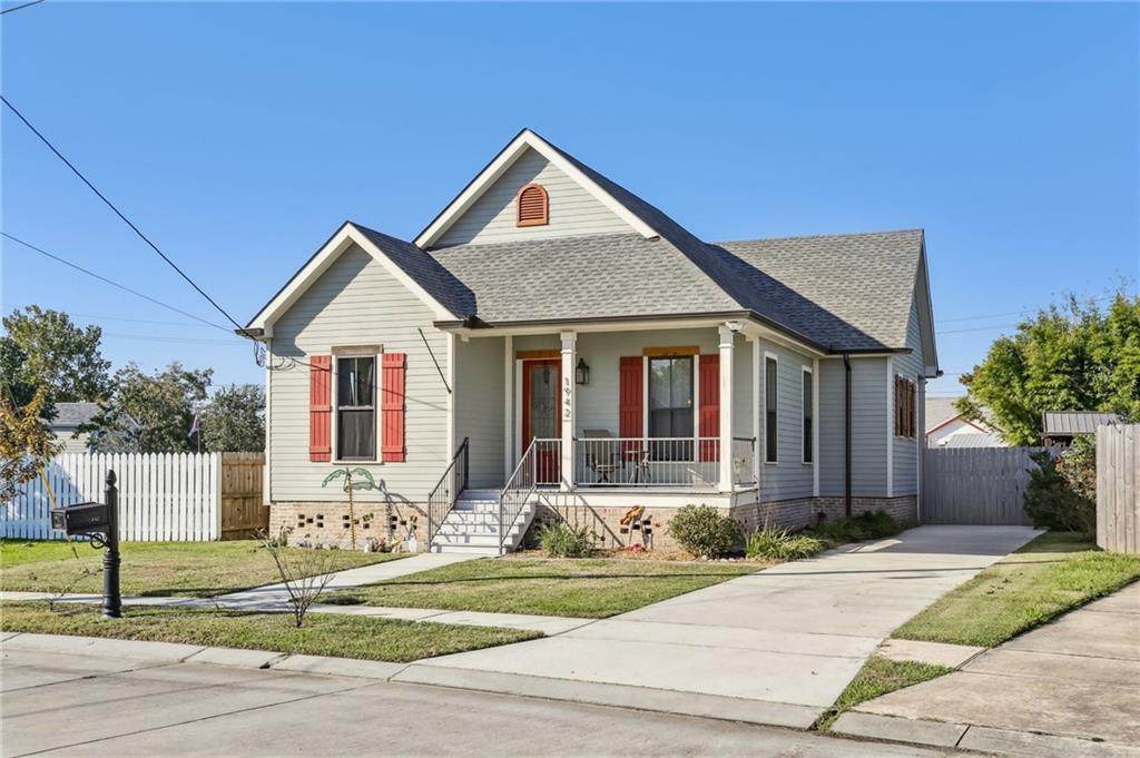 1942 Rose Street - Photo 1