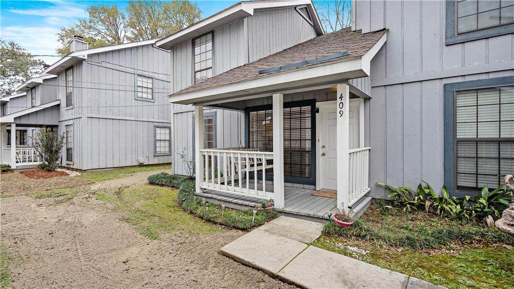 409 Cedarwood Drive - Photo 1