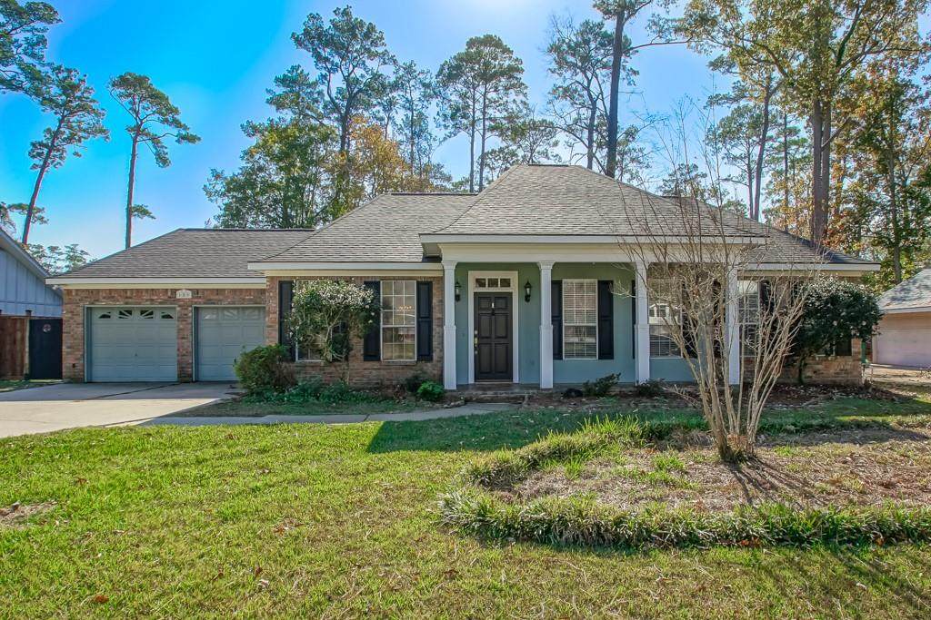 180 Devon Drive - Photo 1