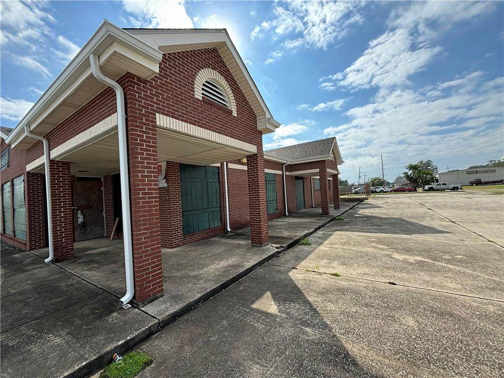 https://bt-photos.global.ssl.fastly.net/neworleans/orig_boomver_1_2535467-2.jpg