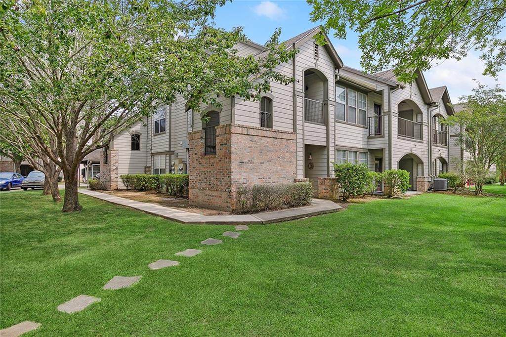 350 Emerald Forest Boulevard - Photo 1