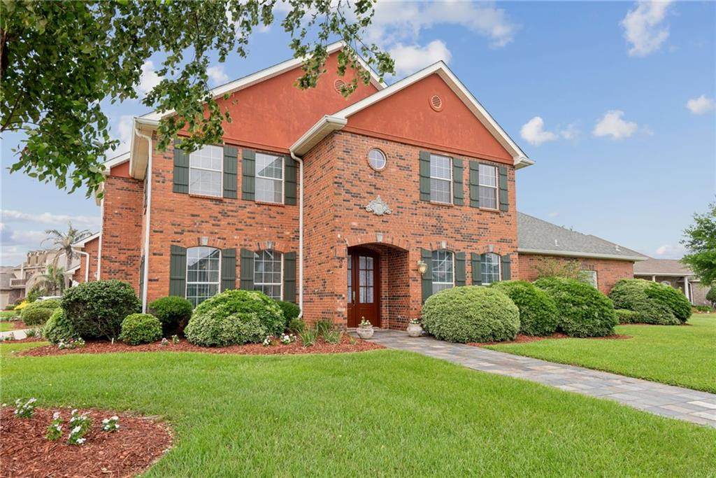 2 Squirewood Court - Photo 1