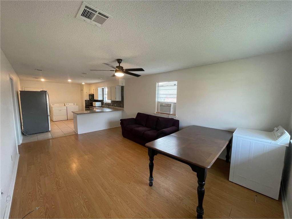 https://bt-photos.global.ssl.fastly.net/neworleans/orig_boomver_1_2536693-2.jpg